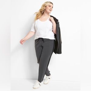 Lane Bryant Size 18 Perfect Drape Pull-On Slim Ankle Pant